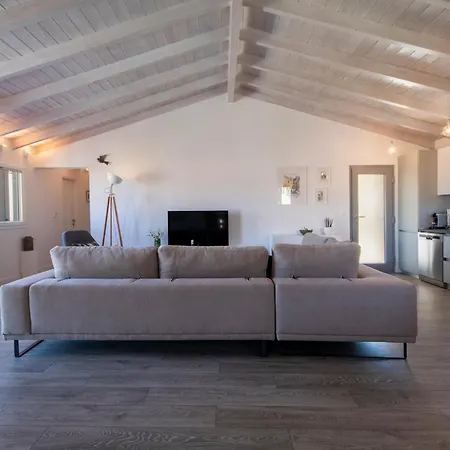 Apartment Krokos